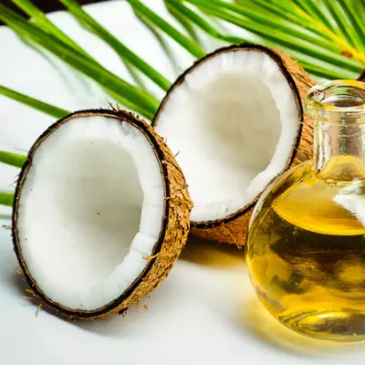 नारळ तेल: 'सुपरफूड' की 'सैतान'? सॅचुरेटेड फॅटच्या पलीकडचे धक्कादायक सत्य!